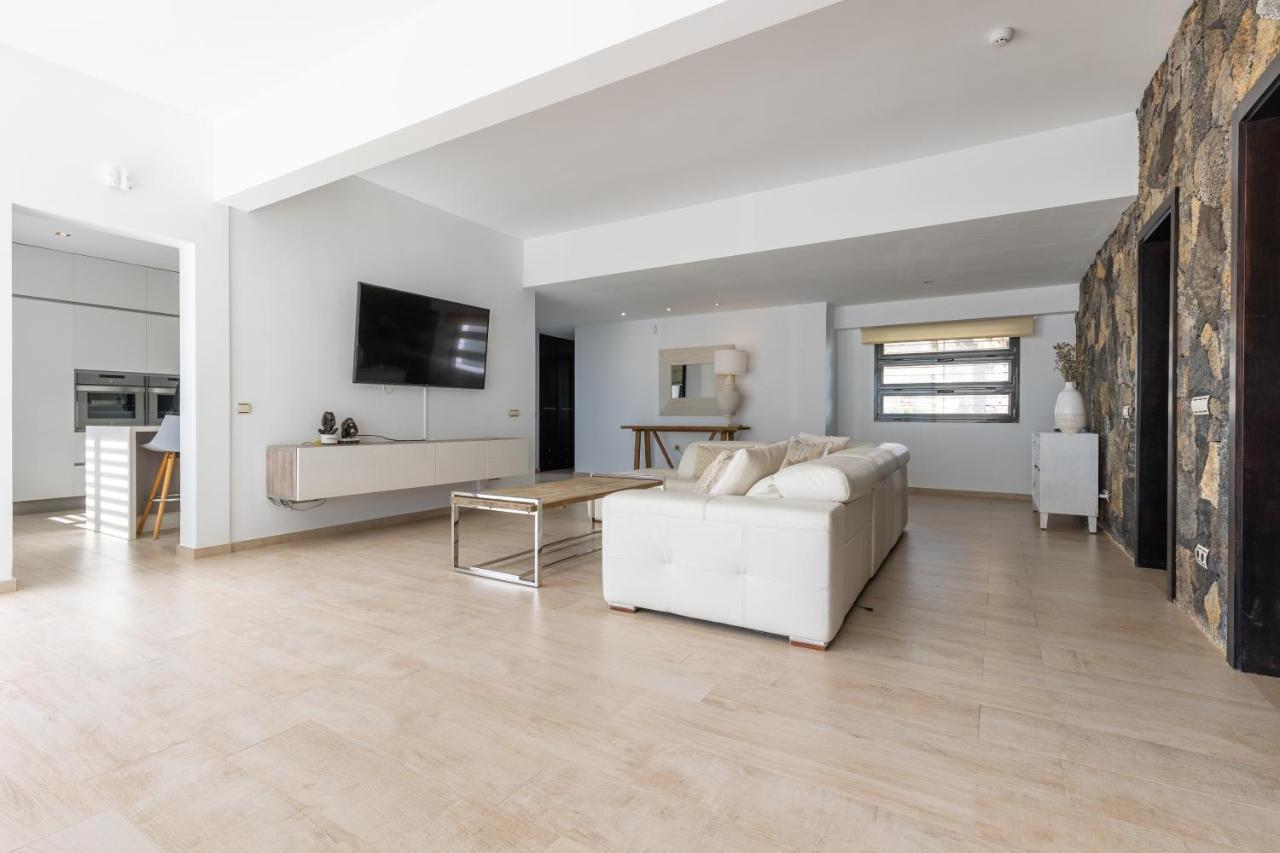 Villa Serenity Tías Exteriér fotografie